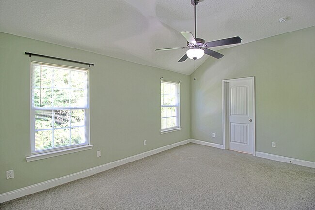 Building Photo - 1208 Cypress Fall Cir