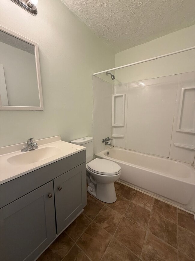 Building Photo - 6126 Bent Tree Ct