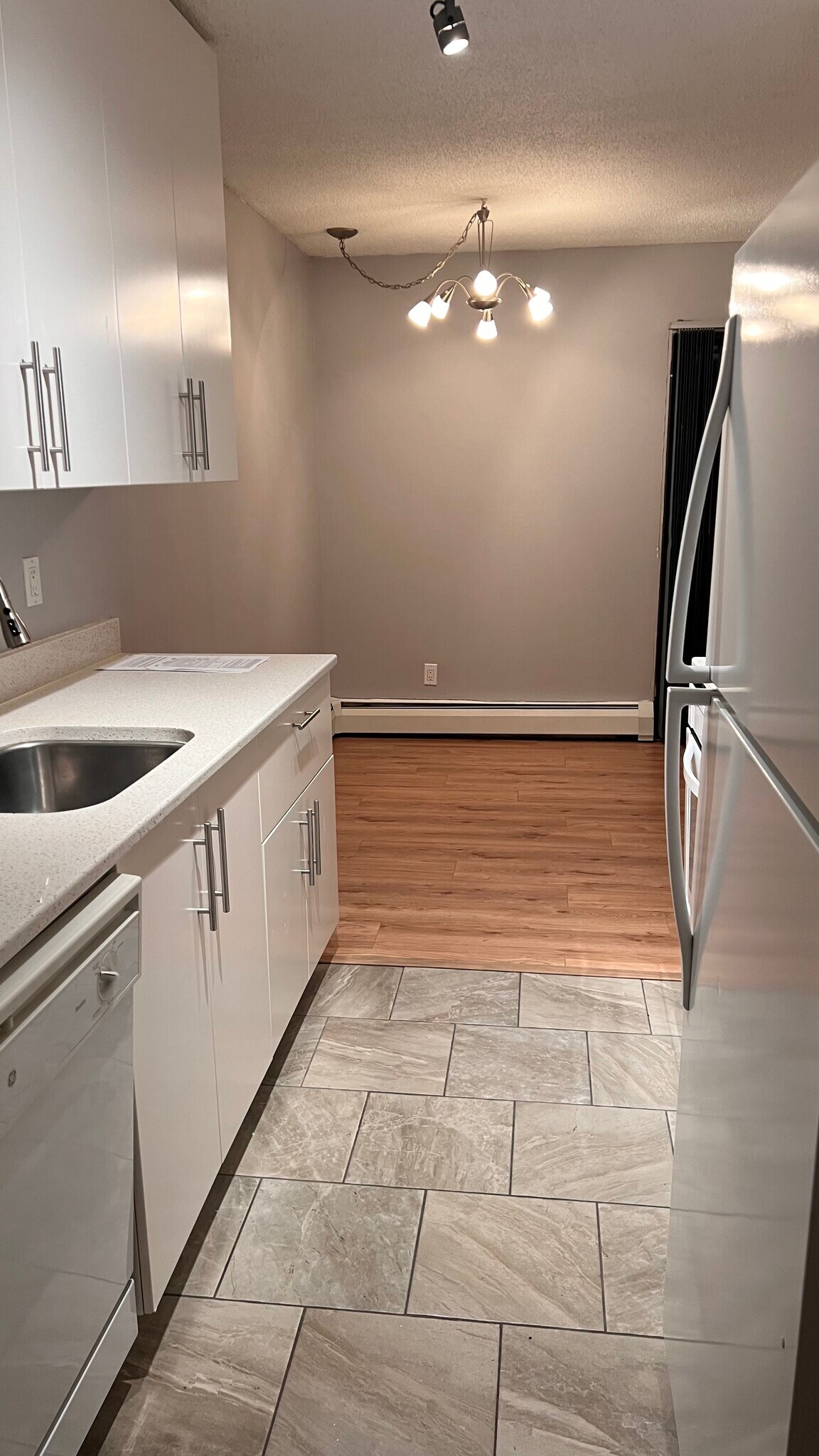 Building Photo - 924 Westbrooke Way