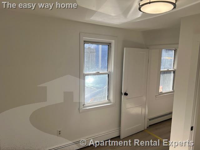 Building Photo - 8 Sixth St Unit #1