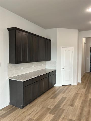 Building Photo - 127 Bowling Grn Ave.