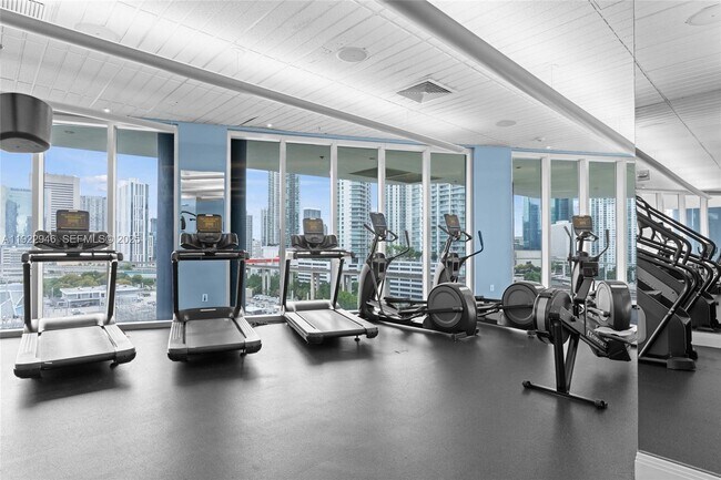 Building Photo - 185 SW 7th St