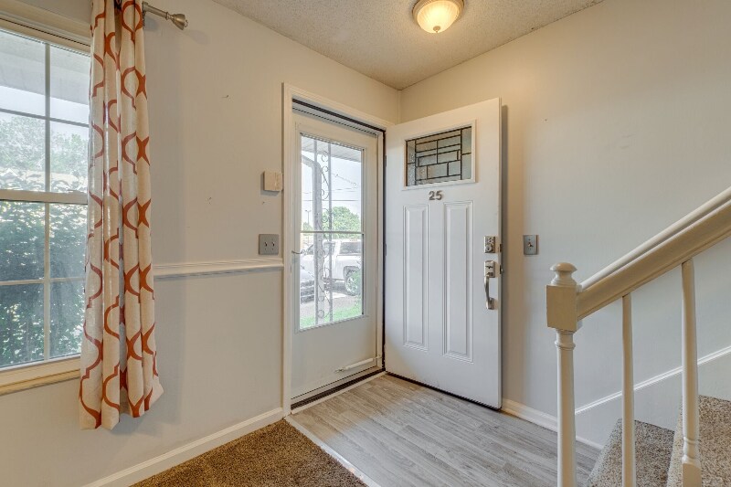 Building Photo - 3880 Priest Lake Dr