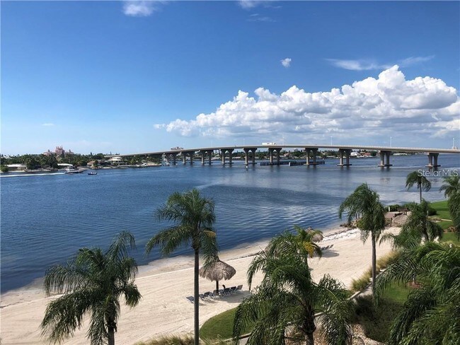 Building Photo - 6081 Bahia Del Mar Cir