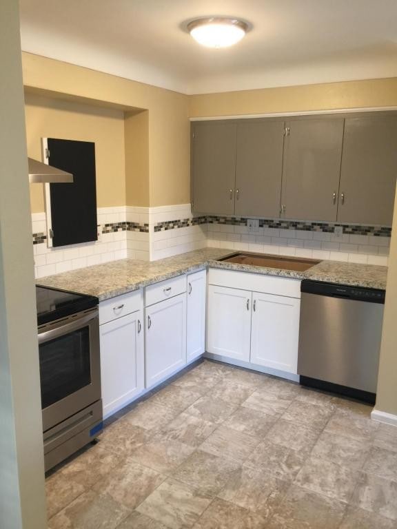 Building Photo - 2659 Whiteway