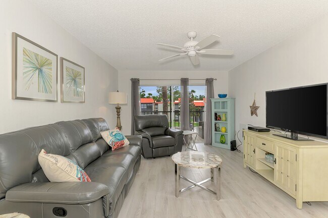 Building Photo - **AVAILABLE STARTING FEBRUARY 2026 FOR UP TO 6 MONTHS **