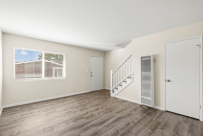 Building Photo - Coastal Comfort in Pleasure Point – Modern 2 Bedroom, 1 Bath