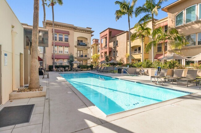 Building Photo - 3952 Richmond St