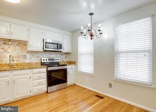 Building Photo - 8931 Park Forest Dr