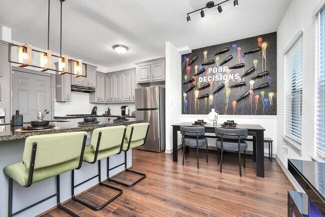 Building Photo - 2905 Baer St