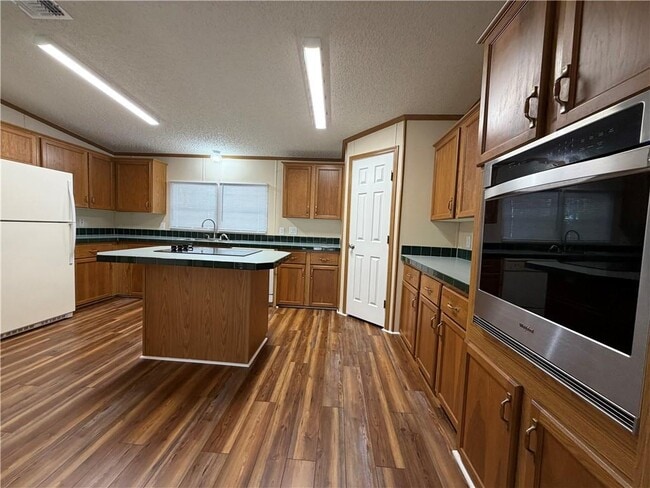 Building Photo - 1168 Lang NE Ln