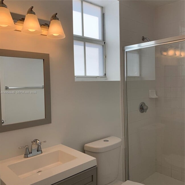 Building Photo - 2200 E Preserve Way