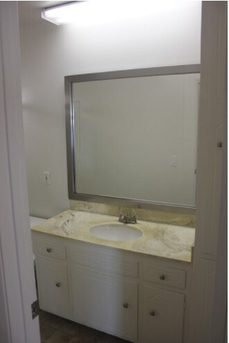 bath room - 3701 Ocean Dr