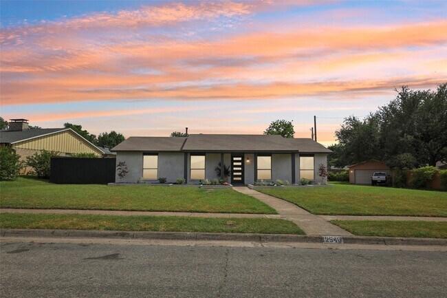 Building Photo - 12540 High Meadow Dr