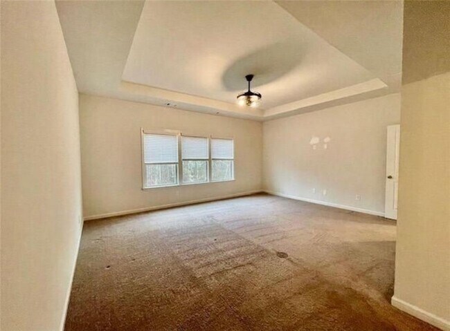 Building Photo - 181 Charolais Dr