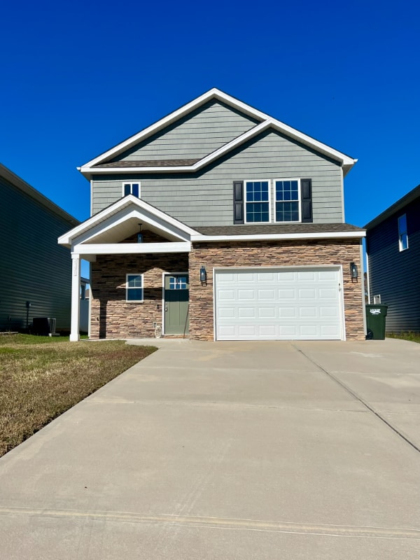 Building Photo - 2530 Snow Creek Rd NE