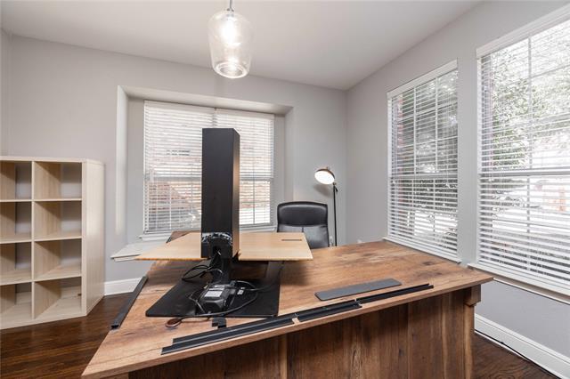 Building Photo - 1687 Sandstone Dr