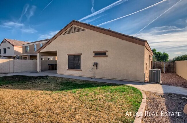Building Photo - 1460 E Heather Dr