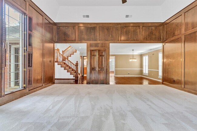 Building Photo - 1127 Barkston Dr