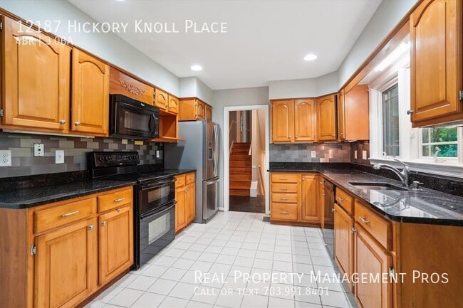 Building Photo - 12187 Hickory Knoll Pl