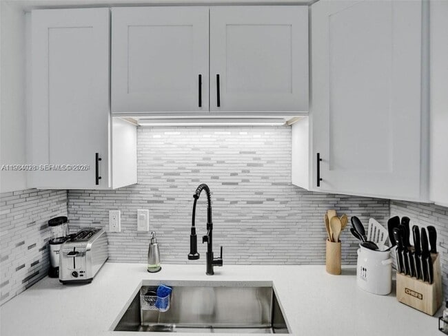 Building Photo - 3603 Townhouse Ct