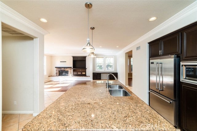 Building Photo - 6 Roseleaf