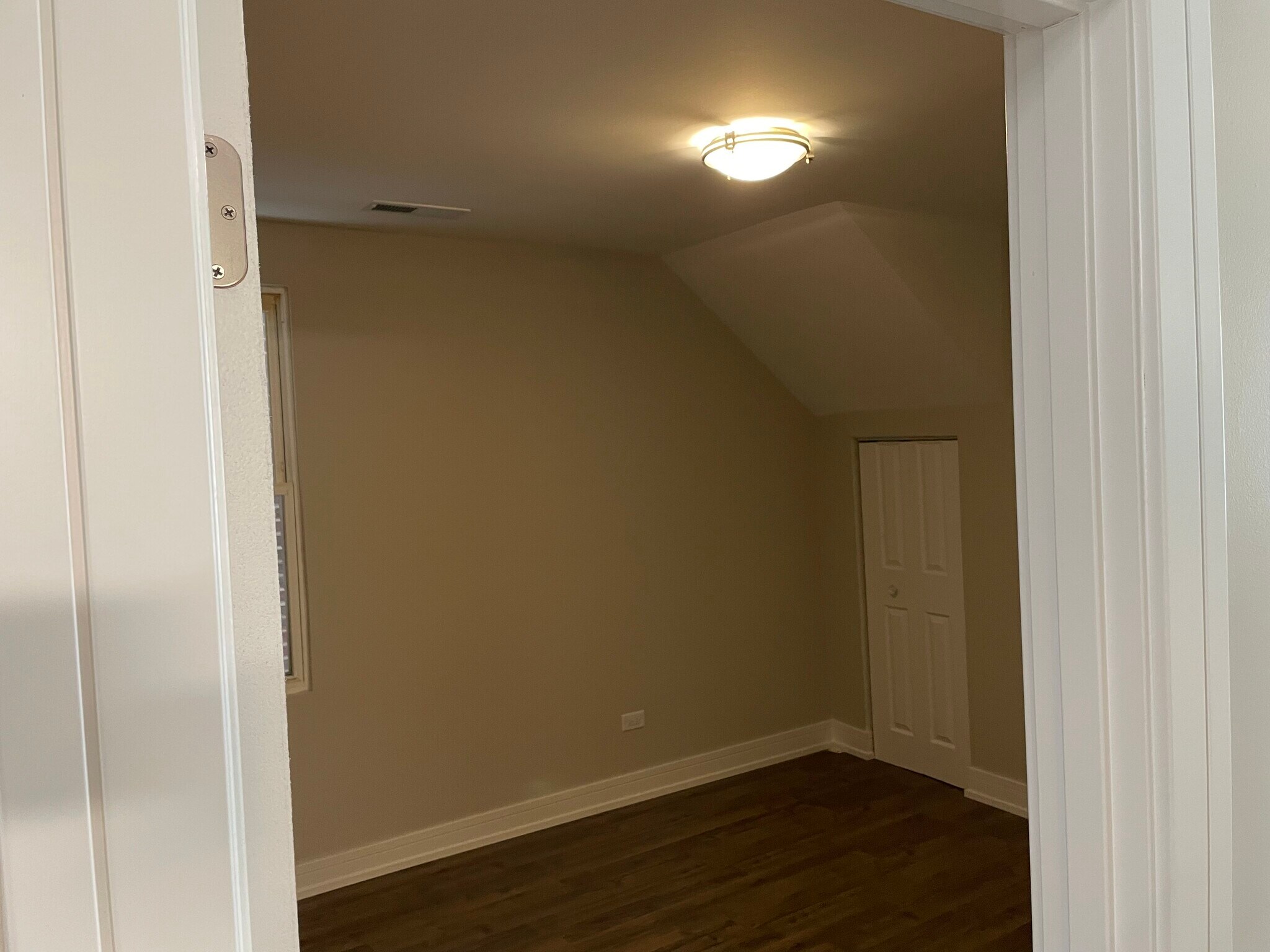 Building Photo - 4407 S Wallace St