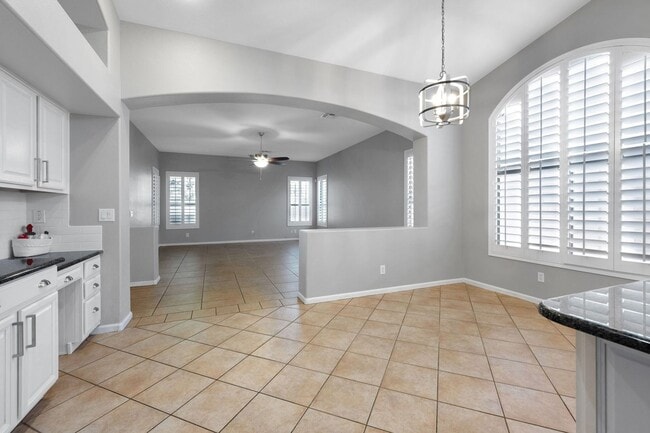 Building Photo - 3308 W Adobe Dam Rd