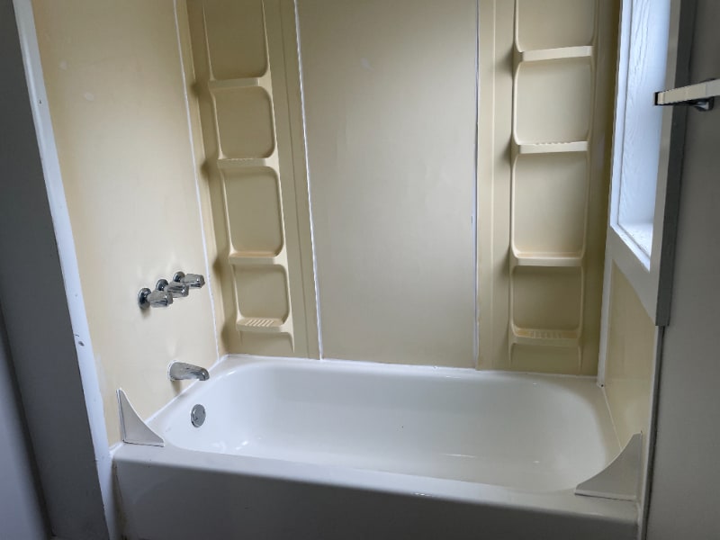 Building Photo - 90 E 8th Ave