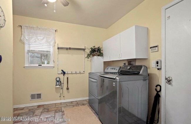 Building Photo - 5 Shepherds Way