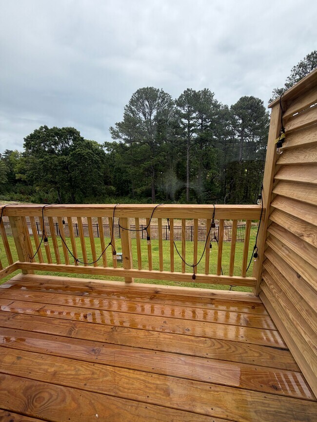 Building Photo - 3210 Gypsum Dr