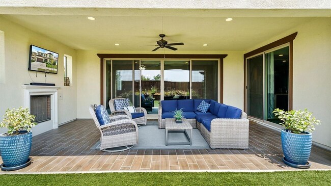 Building Photo - 788 River Bend Dr