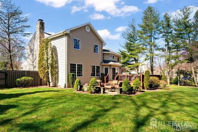 Building Photo - 4 Rebel Run Dr