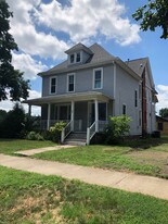 Building Photo - 923 S 6th St