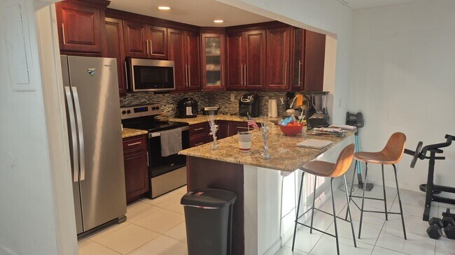 Building Photo - 4137 NW 88th Ave