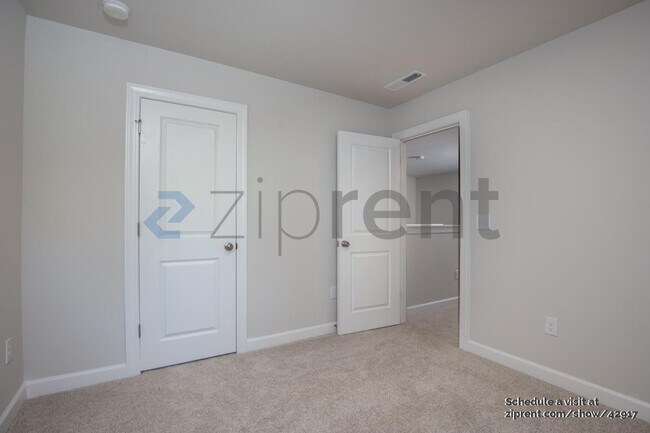 Building Photo - 1220 Tredenham Wy