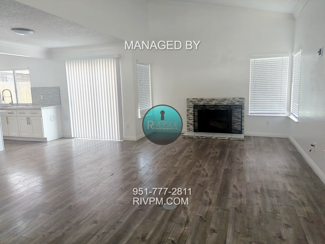Building Photo - Beautiful 4-Bed, 2.5-Bath Upgraded Home wi...