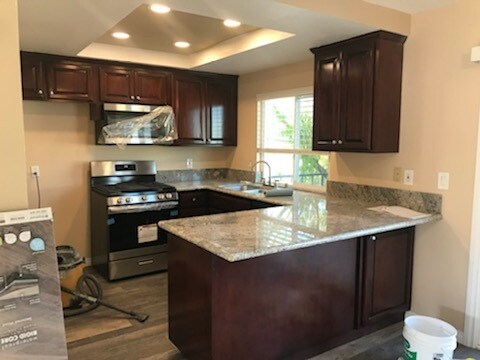 Kitchen - 3110 E Orangethorpe Ave