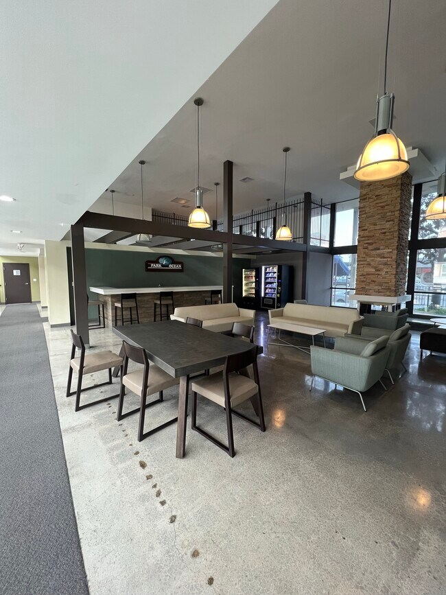 Building Photo - 5585 E Pacific Coast Hwy