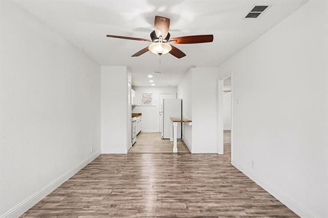 Building Photo - 2211 Barbell Ln