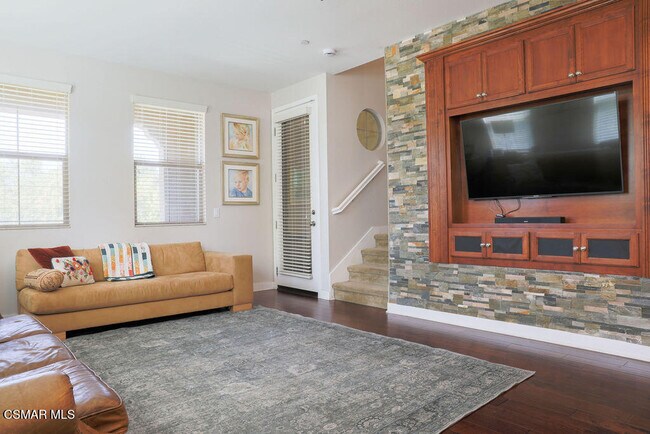 Building Photo - 211 Westpark Ct