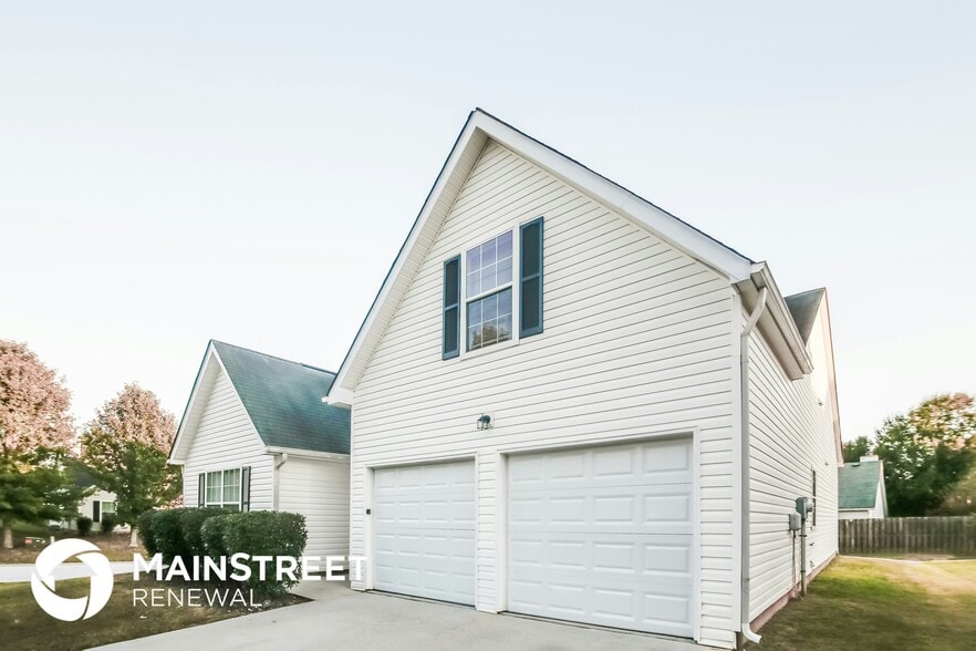 Building Photo - 11957 Spring Lake Way