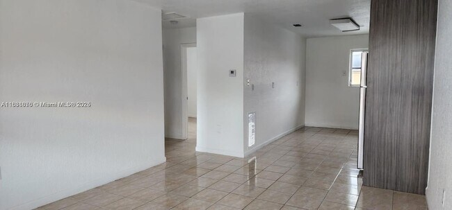 Building Photo - 605 W 68th St