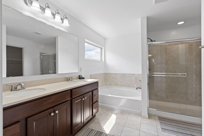 Building Photo - 6185 Dietz Dr