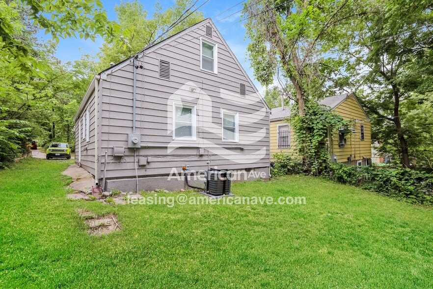 Building Photo - 4412 Myrtle Ave