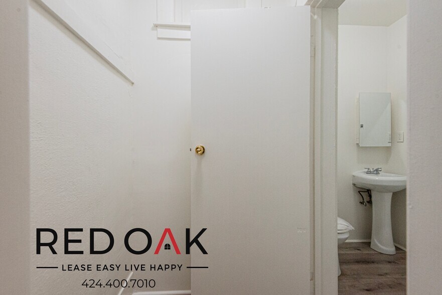 Building Photo - 734 Valencia St