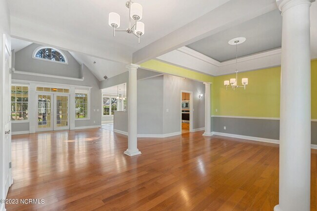 Building Photo - 3929 Harmony Cir