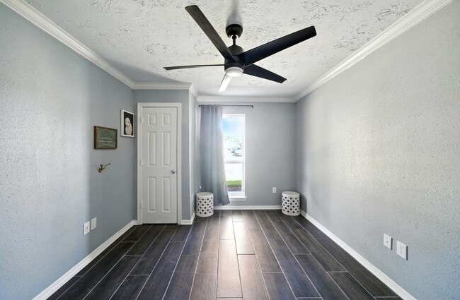 Building Photo - 10322 Sageplum Dr