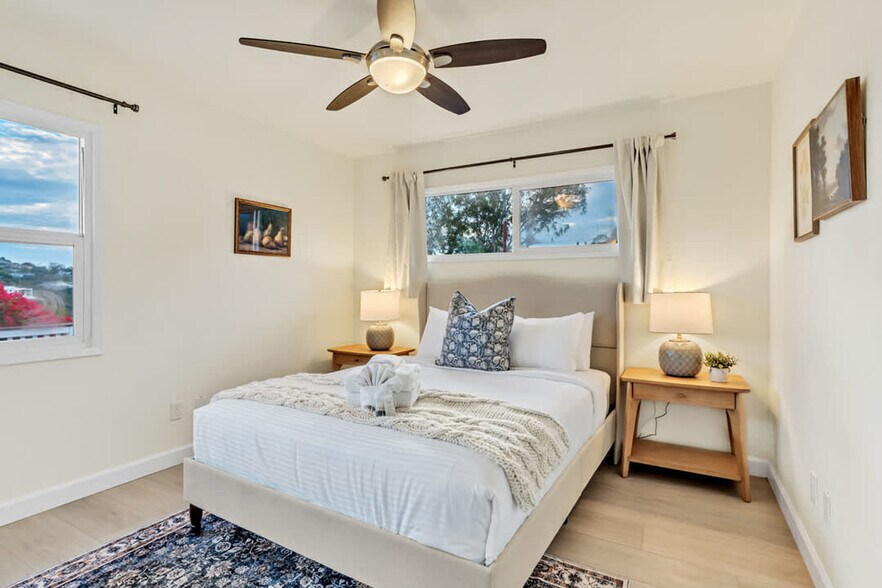 Building Photo - 4853 Twain Ave