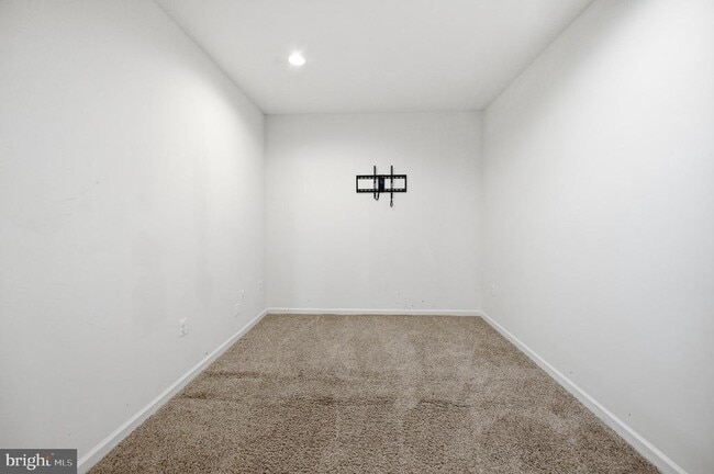 Building Photo - 24267 Purple Finch Dr